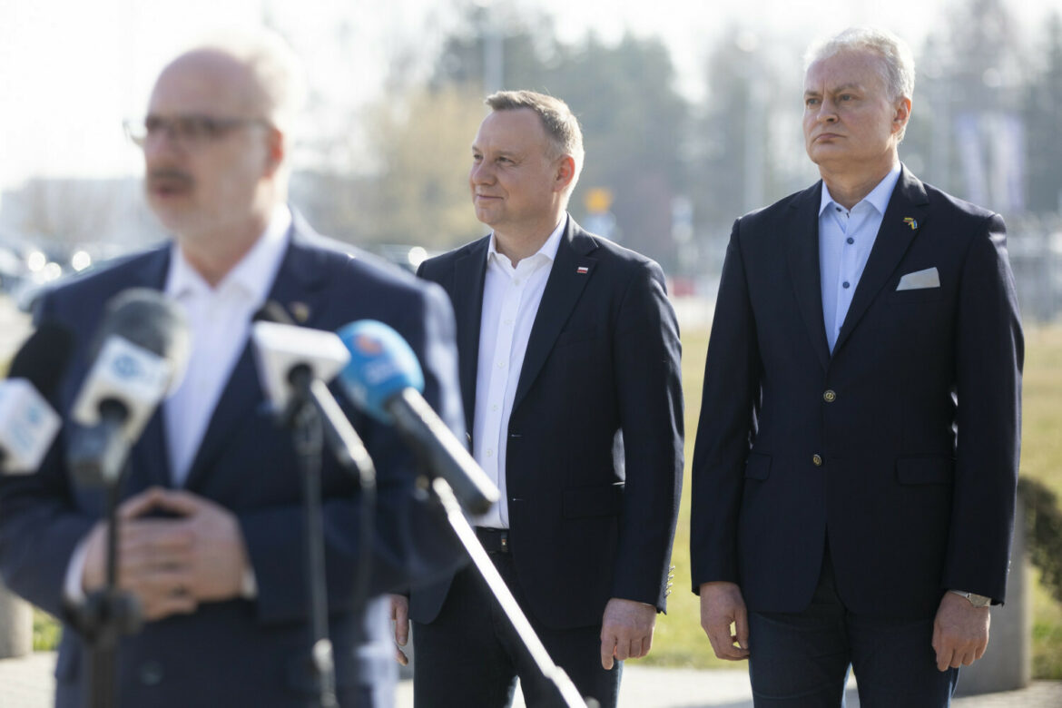 Andrzej Duda i prezydenci Litwy i ?otwy w Rzeszowie