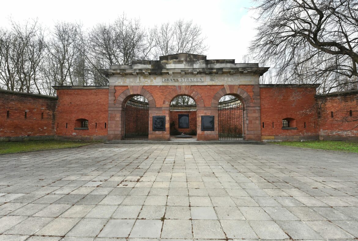 Cytadela_Warszawska_Brama_Straceń_2017 (1)