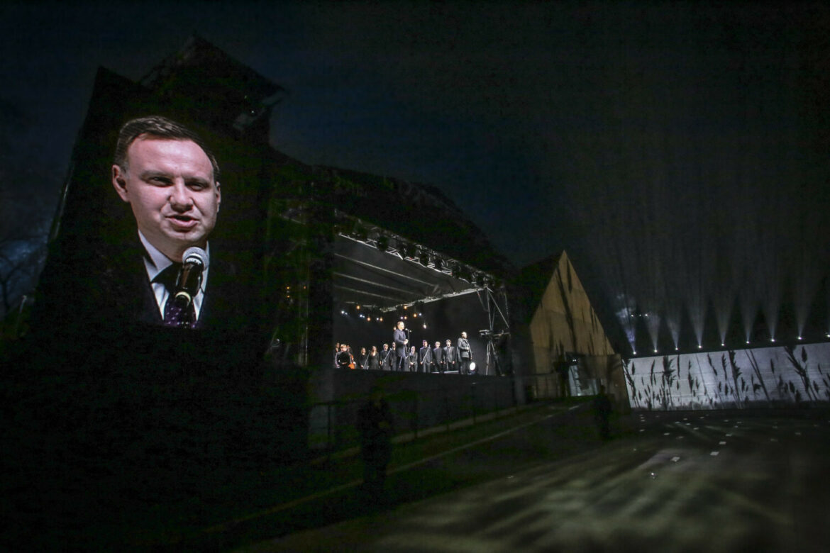 Prezydent Andrzej Duda na otwarciu muzeum w Markowej