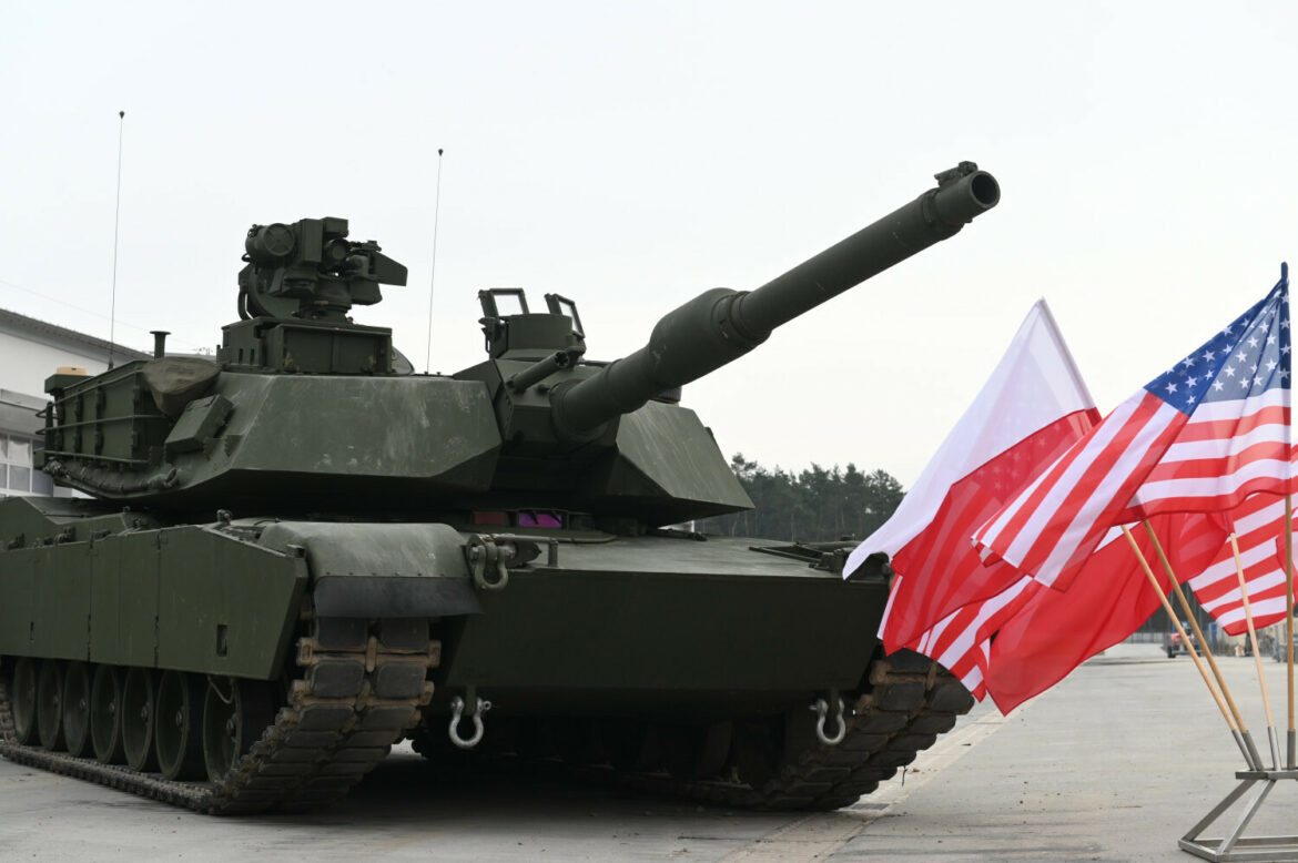 Podpisanie umowy na Abramsy dla wojska
