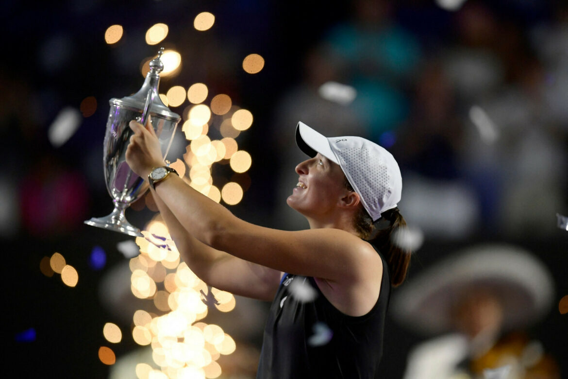 Iga ?wi?tek zwyci??czyni? WTA Finals 2023