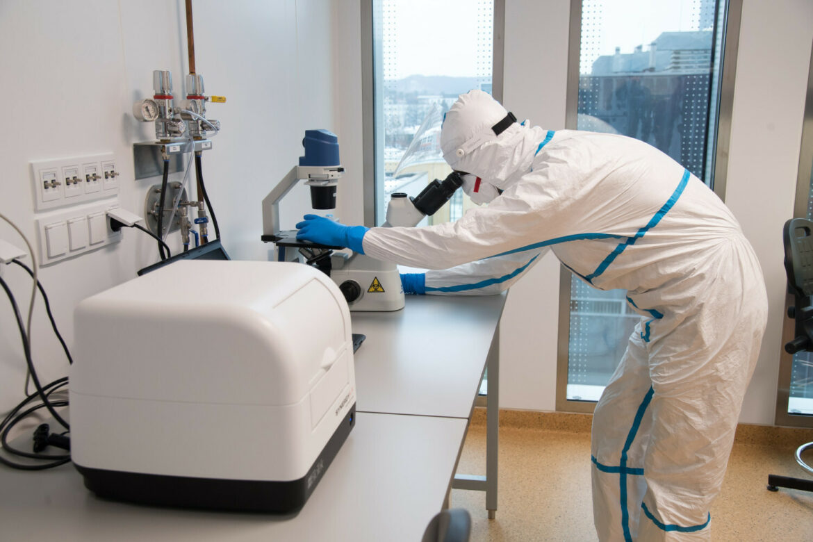 Otwarcie laboratorium wirusologicznego klasy BSL3+ w Gda?sku
