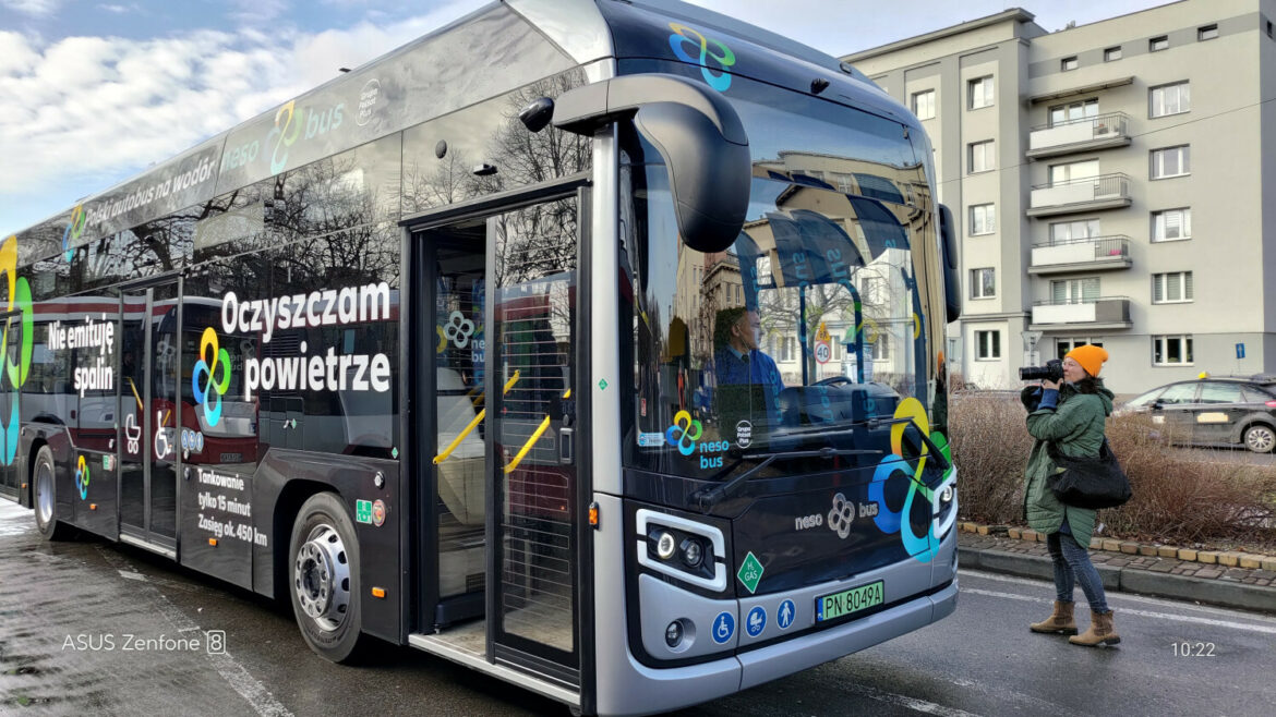 Sosnowiec testuje polski autobus na wodór fot. Agencja SE/East News